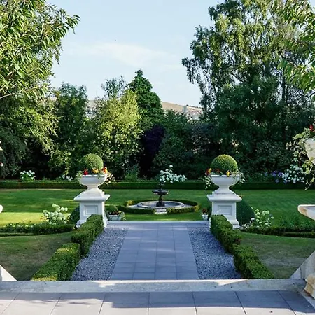 Tinakilly Отель 4*