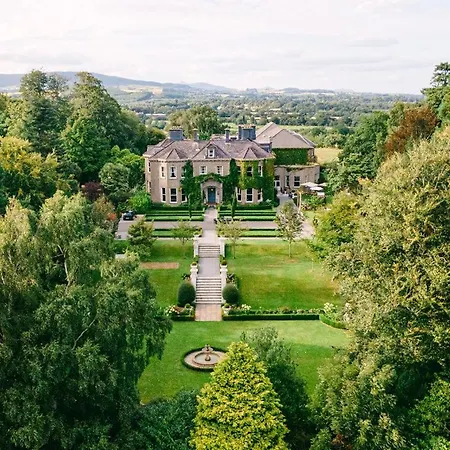 Отель Tinakilly 4*